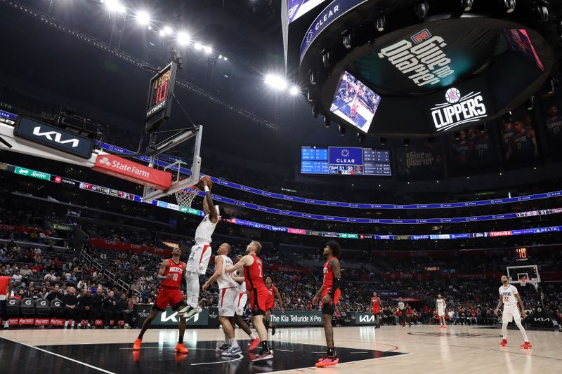 LOS ANGELES, CALIFORNIA - APRIL 14:  A general view of play between the Houston Rockets and the LA Clippersin the second half at Crypto.com Arena on April 14, 2024 in Los Angeles, California.  NOTE TO USER: User expressly acknowledges and agrees that, by downloading and/or using this photograph, user is consenting to the terms and conditions of the Getty Images License Agreement.  (Photo by Ronald Martinez/Getty Images)