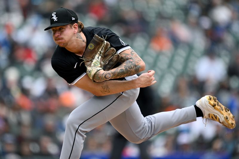 Apr 6, 2025; Detroit, Michigan, USA;  
Chicago White Sox pitcher Michael Clevinger (52) throws a pitch against the Detroit Tigers in the seventh inning at Comerica Park. Mandatory Credit: Lon Horwedel-Imagn Images