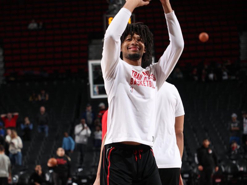 PORTLAND, OR - JANUARY 29: Shaedon Sharpe #17 of the Portland Trail Blazers warms up before the game against the Philadelphia 76ers on January 29, 2024 at the Moda Center Arena in Portland, Oregon. NOTE TO USER: User expressly acknowledges and agrees that, by downloading and or using this photograph, user is consenting to the terms and conditions of the Getty Images License Agreement. Mandatory Copyright Notice: Copyright 2024 NBAE (Photo by Cameron Browne/NBAE via Getty Images)