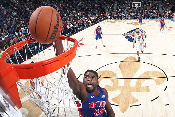 NEW ORLEANS, LA - NOVEMBER 2: Isaiah Stewart #28 of the Detroit Pistons dunks the ball during the game against the New Orleans Pelicans on November 2, 2023 at the Smoothie King Center in New Orleans, Louisiana. NOTE TO USER: User expressly acknowledges and agrees that, by downloading and or using this Photograph, user is consenting to the terms and conditions of the Getty Images License Agreement. Mandatory Copyright Notice: Copyright 2023 NBAE (Photo by Layne Murdoch Jr./NBAE via Getty Images)