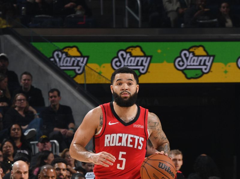 SAN FRANCISCO, CA - DECEMBER 5: Fred VanVleet #5 of the Houston Rockets dribbles the ball during the game against the Golden State Warriors on December 5, 2024 at Chase Center in San Francisco, California. NOTE TO USER: User expressly acknowledges and agrees that, by downloading and or using this photograph, user is consenting to the terms and conditions of Getty Images License Agreement. Mandatory Copyright Notice: Copyright 2024 NBAE (Photo by Noah Graham/NBAE via Getty Images)