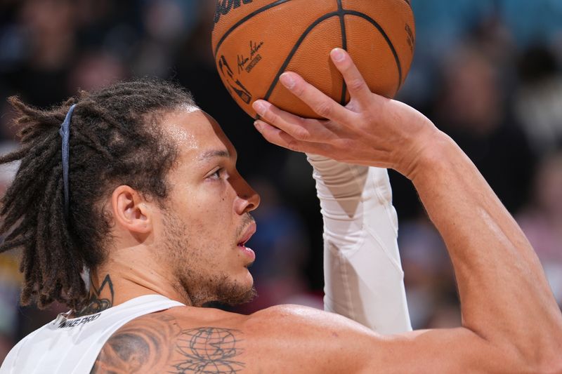 DENVER, CO - DECEMBER 14: Aaron Gordon #50 of the Denver Nuggets warms up before the game against the Washington Wizards on December 14, 2022 at the Ball Arena in Denver, Colorado. NOTE TO USER: User expressly acknowledges and agrees that, by downloading and/or using this Photograph, user is consenting to the terms and conditions of the Getty Images License Agreement. Mandatory Copyright Notice: Copyright 2022 NBAE (Photo by Bart Young/NBAE via Getty Images)