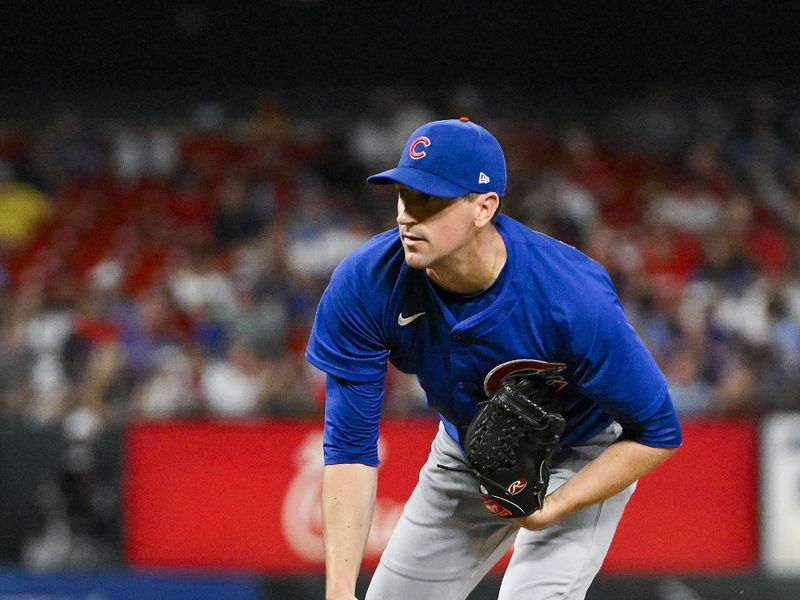 Jul 12, 2024; St. Louis, Missouri, USA;  Chicago Cubs starting pitcher Kyle Hendricks (28) pitches against the St. Louis Cardinals during the sixth inning at Busch Stadium. Mandatory Credit: Jeff Curry-USA TODAY Sports