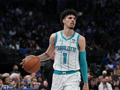 DALLAS, TX - NOVEMBER 5: LaMelo Ball #1 of the Charlotte Hornets dribbles the ball during the game against the Dallas Mavericks on November 5, 2023 at the American Airlines Center in Dallas, Texas. NOTE TO USER: User expressly acknowledges and agrees that, by downloading and or using this photograph, User is consenting to the terms and conditions of the Getty Images License Agreement. Mandatory Copyright Notice: Copyright 2023 NBAE (Photo by Glenn James/NBAE via Getty Images)