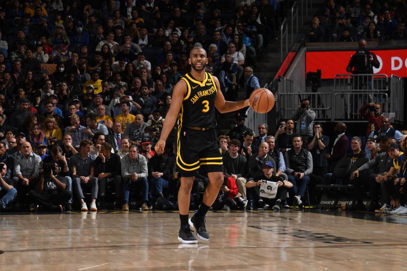 SAN FRANCISCO, CA - MARCH 7:  Chris Paul #3 of the Golden State Warriors handles the ball during the game against the Chicago Bulls on March 7, 2024 at Chase Center in San Francisco, California. NOTE TO USER: User expressly acknowledges and agrees that, by downloading and or using this photograph, user is consenting to the terms and conditions of Getty Images License Agreement. Mandatory Copyright Notice: Copyright 2024 NBAE (Photo by Noah Graham/NBAE via Getty Images)