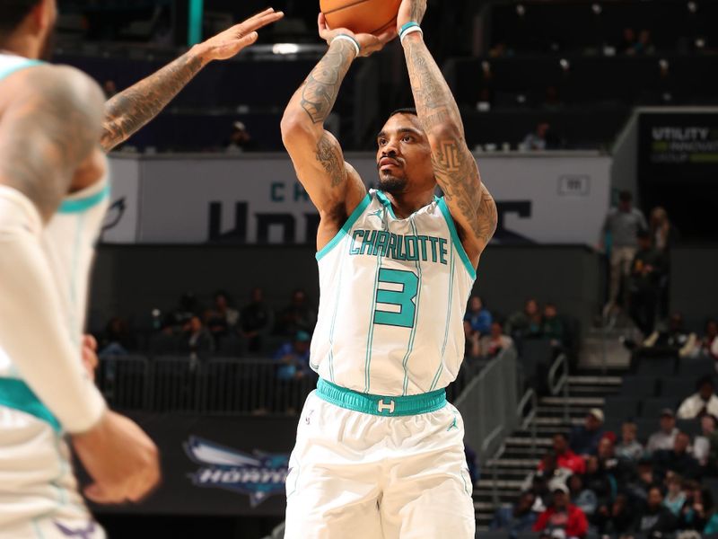 CHARLOTTE, NC - JANUARY 29:  DaQuan Jeffries #3 of the Charlotte Hornets shoots the ball during the game against the Brooklyn Nets on January 29, 2025 at Spectrum Center in Charlotte, North Carolina. NOTE TO USER: User expressly acknowledges and agrees that, by downloading and or using this photograph, User is consenting to the terms and conditions of the Getty Images License Agreement. Mandatory Copyright Notice: Copyright 2025 NBAE (Photo by Kent Smith/NBAE via Getty Images)