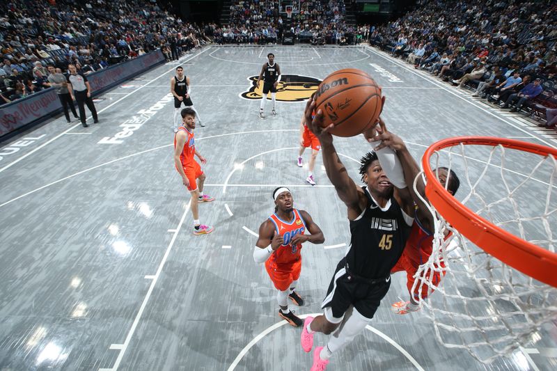 MEMPHIS, TN - MARCH 16:  GG Jackson #45 of the Memphis Grizzlies drives to the basket during the game against the Oklahoma City Thunder on March 16, 2024 at FedExForum in Memphis, Tennessee. NOTE TO USER: User expressly acknowledges and agrees that, by downloading and or using this photograph, User is consenting to the terms and conditions of the Getty Images License Agreement. Mandatory Copyright Notice: Copyright 2024 NBAE (Photo by Joe Murphy/NBAE via Getty Images)