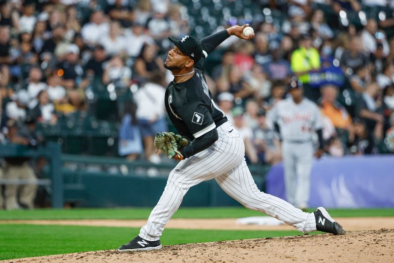 Sep 2, 2023; Chicago, Illinois, USA; Chicago White Sox relief pitcher Luis Patino (77) delivers a pitch against the Detroit Tigers during the sixth inning at Guaranteed Rate Field. Mandatory Credit: Kamil Krzaczynski-USA TODAY Sports