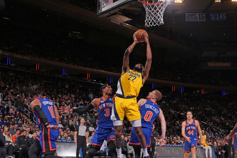 NEW YORK, NY - FEBRUARY 10: Isaiah Jackson #22 of the Indiana Pacers drives to the basket during the game against the New York Knicks on February 10, 2024 at Madison Square Garden in New York City, New York.  NOTE TO USER: User expressly acknowledges and agrees that, by downloading and or using this photograph, User is consenting to the terms and conditions of the Getty Images License Agreement. Mandatory Copyright Notice: Copyright 2024 NBAE  (Photo by Jesse D. Garrabrant/NBAE via Getty Images)