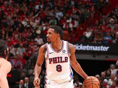 MIAMI, FL - DECEMBER 25:  De'Anthony Melton #8 of the Philadelphia 76ers handles the ball during the game  on December 25, 2023 at Kaseya Center Arena in Miami, Florida. NOTE TO USER: User expressly acknowledges and agrees that, by downloading and or using this Photograph, user is consenting to the terms and conditions of the Getty Images License Agreement. Mandatory Copyright Notice: Copyright 2023 NBAE (Photo by Issac Baldizon/NBAE via Getty Images)