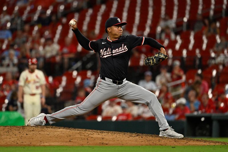 Jul 27, 2024; St. Louis, Missouri, USA; Washington Nationals relief pitcher Eduardo Salazar (62) throws against the St. Louis Cardinals during the eighth inning at Busch Stadium. Mandatory Credit: Jeff Le-USA TODAY Sports