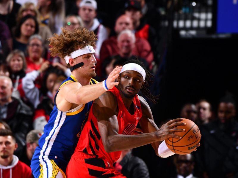 PORTLAND, OR - OCTOBER 23: Jerami Grant #9 of the Portland Trail Blazers handles the ball during the game against the Golden State Warriors on October 23, 2024 at the Moda Center Arena in Portland, Oregon. NOTE TO USER: User expressly acknowledges and agrees that, by downloading and or using this photograph, user is consenting to the terms and conditions of the Getty Images License Agreement. Mandatory Copyright Notice: Copyright 2024 NBAE (Photo by Barry Gossage/NBAE via Getty Images)