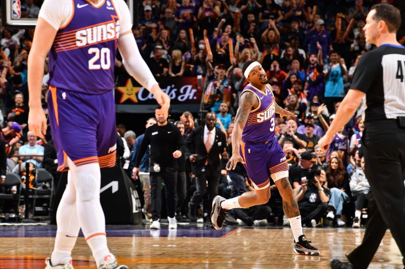 PHOENIX, AZ - APRIL 7: Bradley Beal #3 of the Phoenix Suns celebrates during the game against the New Orleans Pelicans on April 7, 2024 at Footprint Center in Phoenix, Arizona. NOTE TO USER: User expressly acknowledges and agrees that, by downloading and or using this photograph, user is consenting to the terms and conditions of the Getty Images License Agreement. Mandatory Copyright Notice: Copyright 2024 NBAE (Photo by Barry Gossage/NBAE via Getty Images)