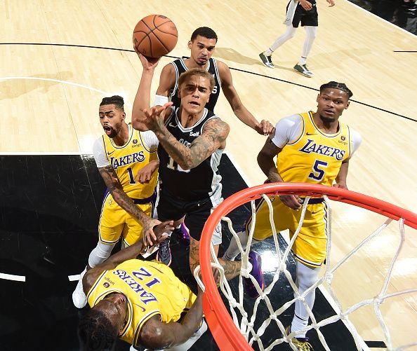 SAN ANTONIO, TX - DECEMBER 13: Jeremy Sochan #10 of the San Antonio Spurs shoots the ball during the game against the Los Angeles Lakers on December 13, 2023 at the Frost Bank Center in San Antonio, Texas. NOTE TO USER: User expressly acknowledges and agrees that, by downloading and or using this photograph, user is consenting to the terms and conditions of the Getty Images License Agreement. Mandatory Copyright Notice: Copyright 2023 NBAE (Photos by Andrew D. Bernstein/NBAE via Getty Images)