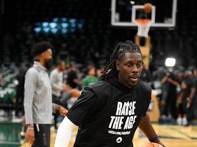 BOSTON, MA - NOVEMBER 10: Jrue Holiday #4 of the Boston Celtics warms up before the game against the Brooklyn Nets during the In-Season Tournament on November 10, 2023 at the TD Garden in Boston, Massachusetts. NOTE TO USER: User expressly acknowledges and agrees that, by downloading and or using this photograph, User is consenting to the terms and conditions of the Getty Images License Agreement. Mandatory Copyright Notice: Copyright 2023 NBAE  (Photo by Brian Babineau/NBAE via Getty Images)