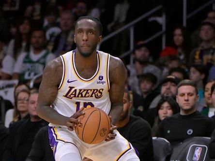 LeBron James Set to Lead Los Angeles Lakers Against Sacramento Kings in Anticipated Showdown