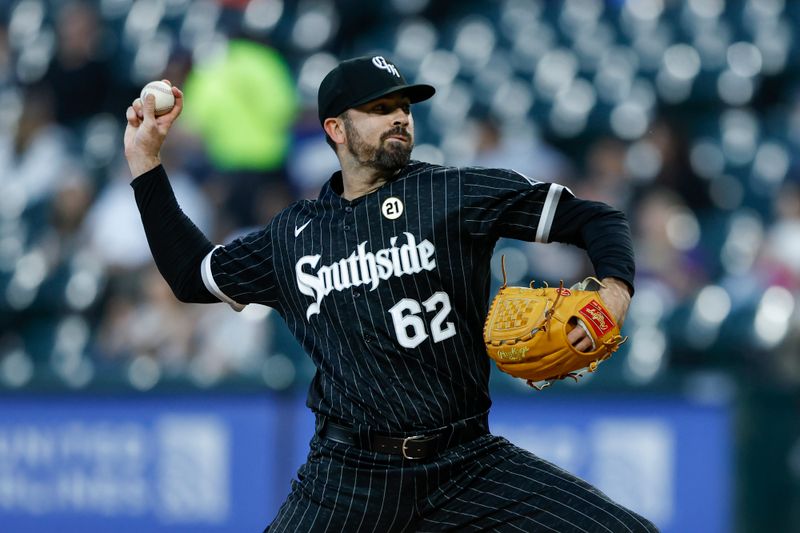 Sep 15, 2023; Chicago, Illinois, USA; Chicago White Sox starting pitcher Jesse Scholtens (62) delivers a pitch against the Minnesota Twins during the first inning at Guaranteed Rate Field. Mandatory Credit: Kamil Krzaczynski-USA TODAY Sports