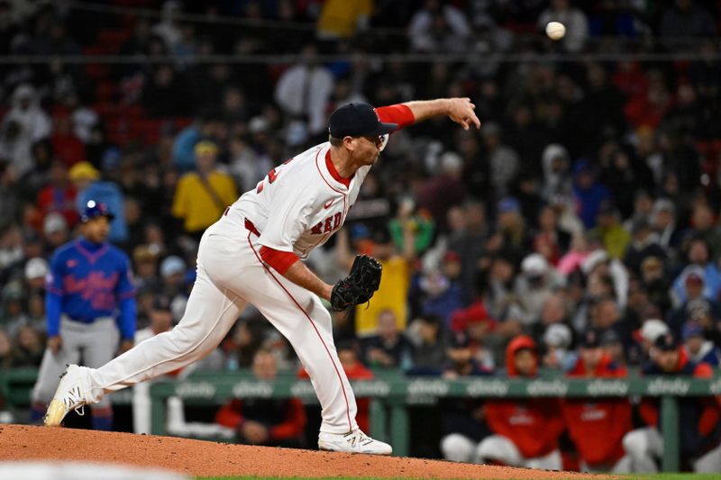 iMay 19, 2025; Boston, Massachusetts, USA; Boston Red Sox relief pitcher Justin Wilson (32) pitches against the New York Mets  during the fifth inning at Fenway Park. Mandatory Credit: Eric Canha-Imagn Images