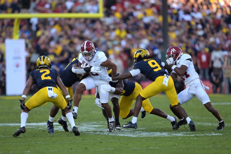 Jan 1, 2024; Pasadena, CA, USA; Alabama Crimson Tide running back Jase McClellan (2) runs the ball during the first half against the Michigan Wolverines in the 2024 Rose Bowl college football playoff semifinal game at Rose Bowl. Mandatory Credit: Jayne Kamin-Oncea-USA TODAY Sports