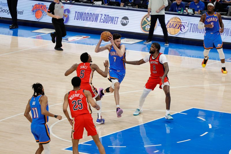 OKLAHOMA CITY, OK - APRIL 24: Chet Holmgren #7 of the Oklahoma City Thunder drives to the basket during the game against the New Orleans Pelicans during Round 1 Game 2 of the 2024 NBA Playoffs on April 24, 2024 at Paycom Arena in Oklahoma City, Oklahoma. NOTE TO USER: User expressly acknowledges and agrees that, by downloading and or using this photograph, User is consenting to the terms and conditions of the Getty Images License Agreement. Mandatory Copyright Notice: Copyright 2024 NBAE (Photo by Martin McGrew/NBAE via Getty Images)