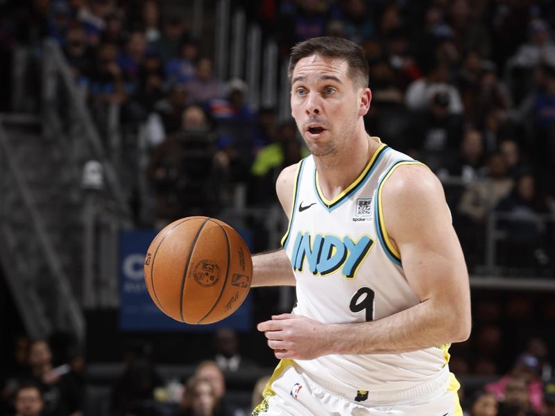 DETROIT, MI - JANUARY 16:  T.J. McConnell #9 of the Indiana Pacers handles the ball during the game against the Detroit Pistons on January 16, 2025 at Little Caesars Arena in Detroit, Michigan. NOTE TO USER: User expressly acknowledges and agrees that, by downloading and/or using this photograph, User is consenting to the terms and conditions of the Getty Images License Agreement. Mandatory Copyright Notice: Copyright 2025 NBAE (Photo by Brian Sevald/NBAE via Getty Images)