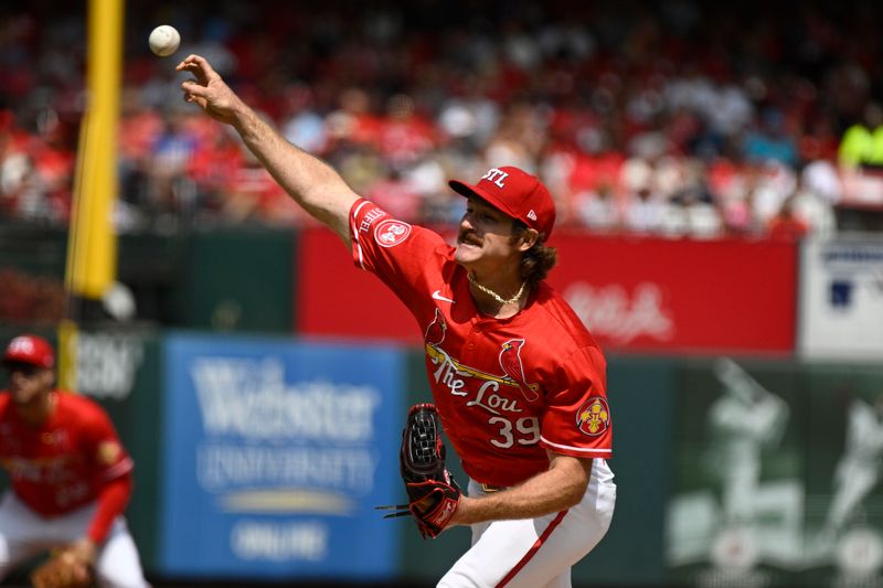 Sep 8, 2024; St. Louis, Missouri, USA; St. Louis Cardinals starting pitcher Miles Mikolas (39) throws against the Seattle Mariners during the first inning at Busch Stadium. Mandatory Credit: Jeff Le-Imagn Images