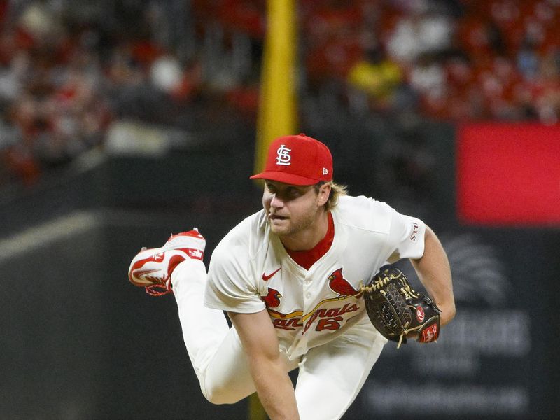 May 20, 2025; St. Louis, Missouri, USA;  St. Louis Cardinals relief pitcher Kyle Leahy (62) pitches against the Detroit Tigers during the eighth inning at Busch Stadium. Mandatory Credit: Jeff Curry-Imagn Images