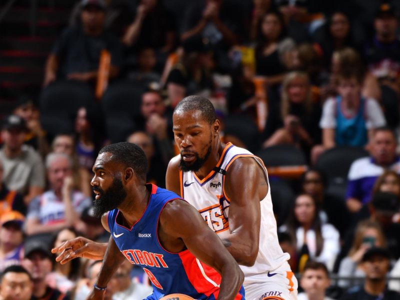 PHOENIX, AZ - OCTOBER 11: Tim Hardaway Jr. #8 of the Detroit Pistons handles the ball during the game against the Phoenix Suns during a NBA preseason game on October 11, 2024 at Footprint Center in Phoenix, Arizona. NOTE TO USER: User expressly acknowledges and agrees that, by downloading and or using this photograph, user is consenting to the terms and conditions of the Getty Images License Agreement. Mandatory Copyright Notice: Copyright 2024 NBAE (Photo by Barry Gossage/NBAE via Getty Images)