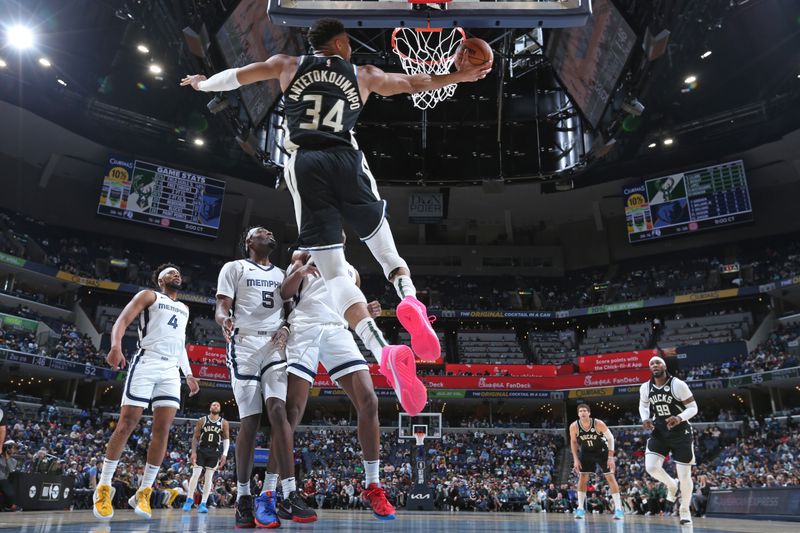 MEMPHIS, TN - FEBRUARY 15: Giannis Antetokounmpo #34 of the Milwaukee Bucks drives to the basket during the game against the Memphis Grizzlies on February 15, 2024 at FedExForum in Memphis, Tennessee. NOTE TO USER: User expressly acknowledges and agrees that, by downloading and or using this photograph, User is consenting to the terms and conditions of the Getty Images License Agreement. Mandatory Copyright Notice: Copyright 2024 NBAE (Photo by Stephen Gosling/NBAE via Getty Images)