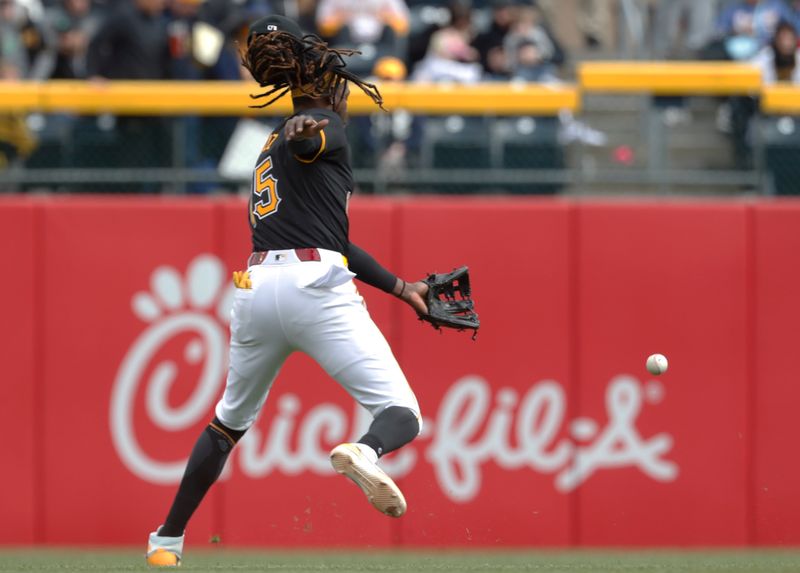 Apr 21, 2024; Pittsburgh, Pennsylvania, USA;  Pittsburgh Pirates shortstop Oneil Cruz (15) commits an error resulting in a run for the Boston Red Sox during the eighth inning at PNC Park. Boston won 6-1. Mandatory Credit: Charles LeClaire-USA TODAY Sports