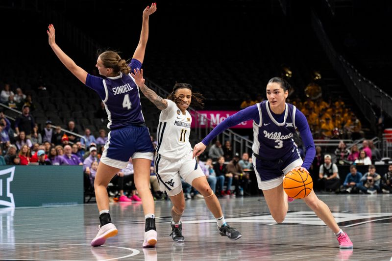 Kansas State Wildcats vs West Virginia Mountaineers: Izela Arenas Leads the Charge