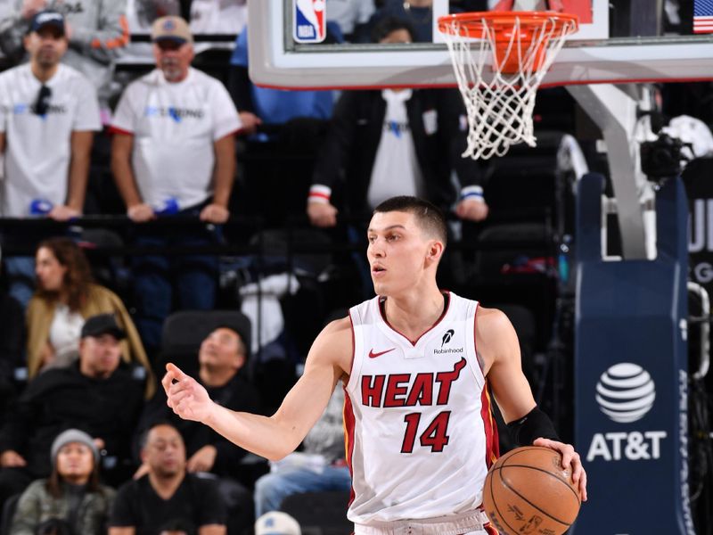 INGLEWOOD, CA - JANUARY 13:  Tyler Herro #14 of the Miami Heat dribbles the ball during the game against the LA Clippers on January 13, 2025 at Intuit Dome in Los Angeles, California. NOTE TO USER: User expressly acknowledges and agrees that, by downloading and/or using this Photograph, user is consenting to the terms and conditions of the Getty Images License Agreement. Mandatory Copyright Notice: Copyright 2025 NBAE (Photo by Juan Ocampo/NBAE via Getty Images)