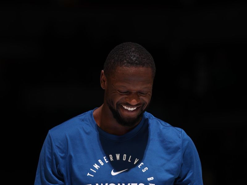 MINNEAPOLIS, MN - JANUARY 2: Julius Randle #30 of the Minnesota Timberwolves smiles before the game against the Boston Celtics on January 2, 2025 at Target Center in Minneapolis, Minnesota. NOTE TO USER: User expressly acknowledges and agrees that, by downloading and or using this Photograph, user is consenting to the terms and conditions of the Getty Images License Agreement. Mandatory Copyright Notice: Copyright 2025 NBAE (Photo by David Sherman/NBAE via Getty Images)