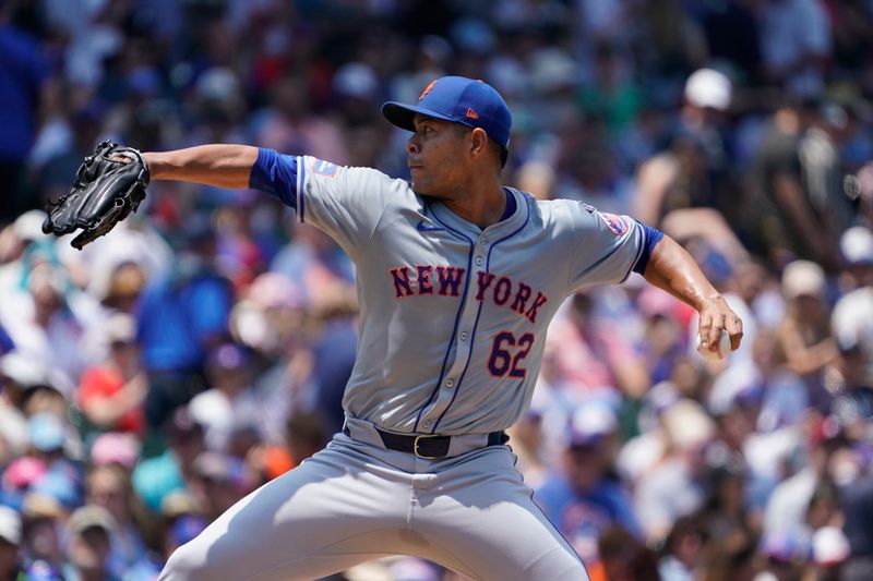 Jun 21, 2024; Chicago, Illinois, USA; New York Mets pitcher Jose Quintana (62) throws a pitch against the Chicago Cubs during the first inning at Wrigley Field. Mandatory Credit: David Banks-USA TODAY Sports