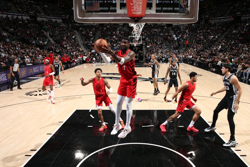 SAN ANTONIO, TX - JANUARY 26: Deandre Ayton #2 of the Portland Trail Blazers grabs the rebound during the game against the San Antonio Spurs on January 6, 2024 at the Frost Bank Center in San Antonio, Texas. NOTE TO USER: User expressly acknowledges and agrees that, by downloading and or using this photograph, user is consenting to the terms and conditions of the Getty Images License Agreement. Mandatory Copyright Notice: Copyright 2024 NBAE (Photos by David Sherman/NBAE via Getty Images)