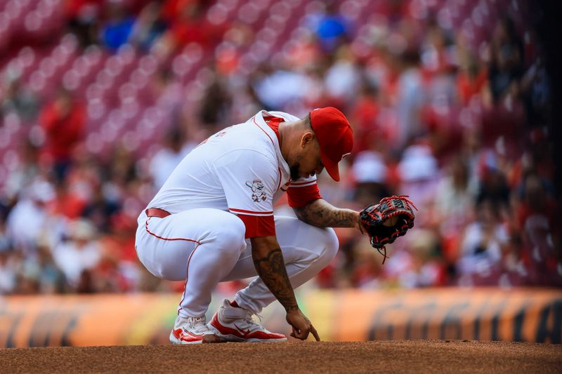 May 23, 2024; Cincinnati, Ohio, USA; Cincinnati Reds starting pitcher Frankie Montas (47) prepares to pitch before the game against the San Diego Padres at Great American Ball Park. Mandatory Credit: Katie Stratman-USA TODAY Sports