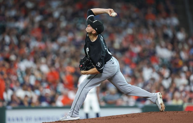 Aug 17, 2024; Houston, Texas, USA; Chicago White Sox starting pitcher Chris Flexen (77) delivers a pitch during the first inning against the Houston Astros at Minute Maid Park. Mandatory Credit: Troy Taormina-USA TODAY Sports