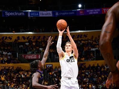 LOS ANGELES, CA - NOVEMBER 21:  Lauri Markkanen #23 of the Utah Jazz shoots a three point basket during the game  during the in Season Tournament on November 21, 2023 at Crypto.Com Arena in Los Angeles, California. NOTE TO USER: User expressly acknowledges and agrees that, by downloading and/or using this Photograph, user is consenting to the terms and conditions of the Getty Images License Agreement. Mandatory Copyright Notice: Copyright 2023 NBAE (Photo by Adam Pantozzi/NBAE via Getty Images)