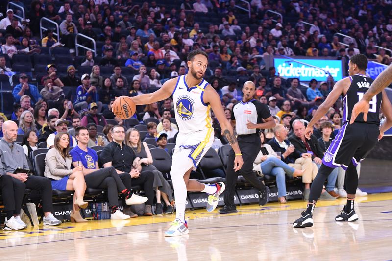 SAN FRANCISCO, CA - OCTOBER 11: Kyle Anderson #1 of the Golden State Warriors handles the ball during the game against the Sacramento Kings during a NBA Preseason game on October 11, 2024 at Chase Center in San Francisco, California. NOTE TO USER: User expressly acknowledges and agrees that, by downloading and or using this photograph, user is consenting to the terms and conditions of Getty Images License Agreement. Mandatory Copyright Notice: Copyright 2024 NBAE (Photo by Noah Graham/NBAE via Getty Images)