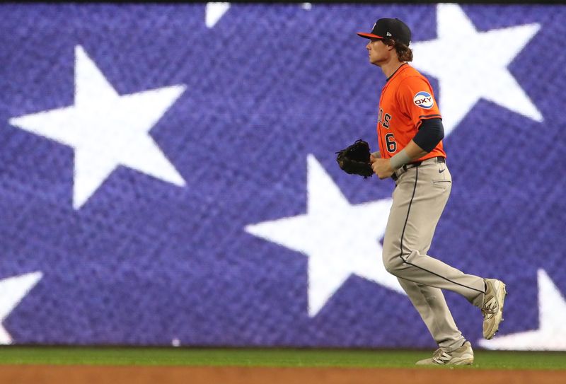 Jun 5, 2025; Pittsburgh, Pennsylvania, USA;  Houston Astros center fielder Jake Meyers (6) takes his position in the field for the bottom of the third inning against the Pittsburgh Pirates at PNC Park. Mandatory Credit: Charles LeClaire-Imagn Images