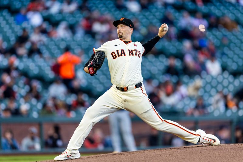 Sep 11, 2024; San Francisco, California, USA; San Francisco Giants starting pitcher Blake Snell (7) throws against the Milwaukee Brewers during the first inning at Oracle Park. Mandatory Credit: John Hefti-Imagn Images