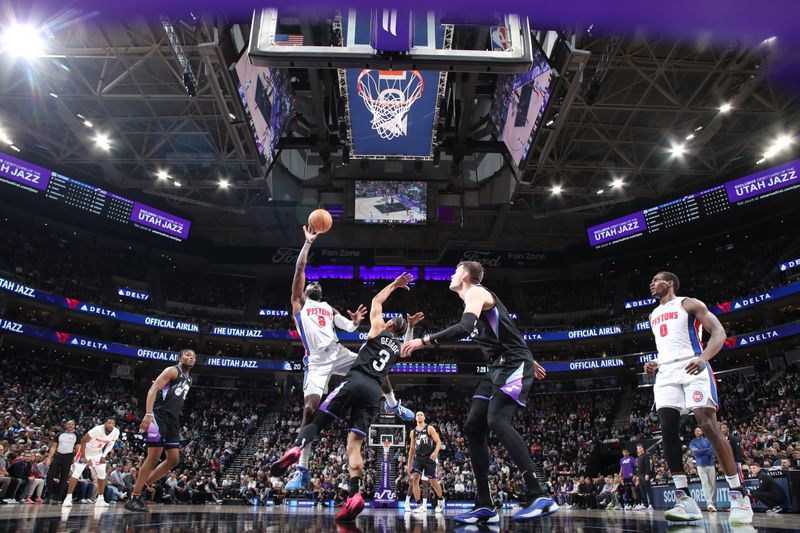 SALT LAKE CITY, UT - MARCH 3: Tim Hardaway Jr. #8 of the Detroit Pistons shoots the ball during the game against the Utah Jazz on March 3, 2025 at Delta Center in Salt Lake City, Utah. NOTE TO USER: User expressly acknowledges and agrees that, by downloading and or using this Photograph, User is consenting to the terms and conditions of the Getty Images License Agreement. Mandatory Copyright Notice: Copyright 2025 NBAE (Photo by Melissa Majchrzak/NBAE via Getty Images)