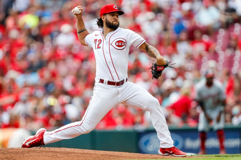 Aug 6, 2023; Cincinnati, Ohio, USA; Cincinnati Reds starting pitcher Lyon Richardson (72) pitches against the Washington Nationals in the first inning at Great American Ball Park. Mandatory Credit: Katie Stratman-USA TODAY Sports