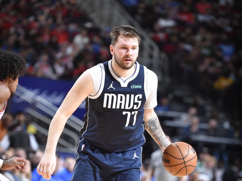 HOUSTON, TX - MARCH 31: Luka Doncic #77 of the Dallas Mavericks handles the ball during the game against the Houston Rockets on March 31, 2024 at the Toyota Center in Houston, Texas. NOTE TO USER: User expressly acknowledges and agrees that, by downloading and or using this photograph, User is consenting to the terms and conditions of the Getty Images License Agreement. Mandatory Copyright Notice: Copyright 2024 NBAE (Photo by Logan Riely/NBAE via Getty Images)