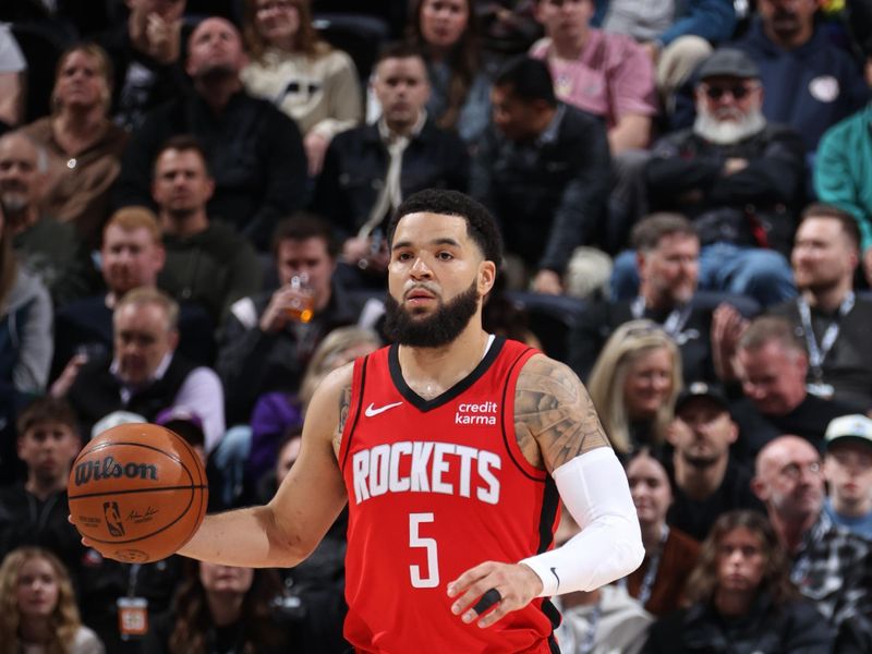 SALT LAKE CITY, UT - MARCH 29: Fred VanVleet #5 of the Houston Rockets dribbles the ball during the game against the Utah Jazz on March 29, 2024 at Delta Center in Salt Lake City, Utah. NOTE TO USER: User expressly acknowledges and agrees that, by downloading and or using this Photograph, User is consenting to the terms and conditions of the Getty Images License Agreement. Mandatory Copyright Notice: Copyright 2024 NBAE (Photo by Melissa Majchrzak/NBAE via Getty Images)