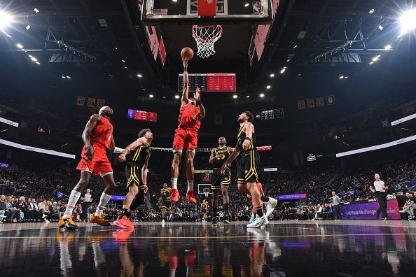 SAN FRANCISCO, CA - DECEMBER 23: Toumani Camara #33 of the Portland Trail Blazers shoots the ball during the game against the Golden State Warriors on December 23, 2023 at Chase Center in San Francisco, California. NOTE TO USER: User expressly acknowledges and agrees that, by downloading and or using this photograph, user is consenting to the terms and conditions of Getty Images License Agreement. Mandatory Copyright Notice: Copyright 2023 NBAE (Photo by Noah Graham/NBAE via Getty Images)