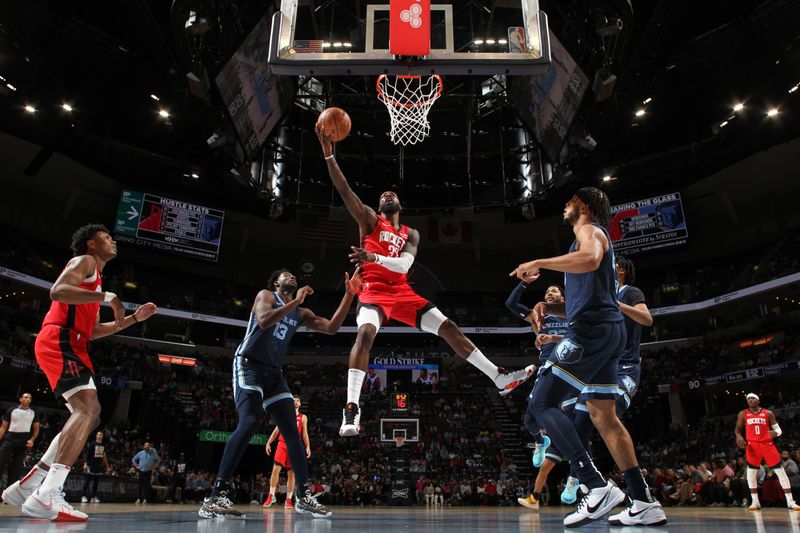 MEMPHIS, TN - FEBRUARY 14: Jeff Green #32 of the Houston Rockets  drives to the basket during the game against the Memphis Grizzlies on February 14, 2024 at FedExForum in Memphis, Tennessee. NOTE TO USER: User expressly acknowledges and agrees that, by downloading and or using this photograph, User is consenting to the terms and conditions of the Getty Images License Agreement. Mandatory Copyright Notice: Copyright 2024 NBAE (Photo by Joe Murphy/NBAE via Getty Images)