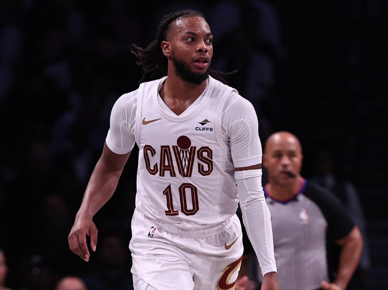 NEW YORK, NEW YORK - OCTOBER 25: Darius Garland #10 of the Cleveland Cavaliers brings the ball up the court during the third quarter of the game against the Brooklyn Nets at Barclays Center on October 25, 2023 in New York City. NOTE TO USER: User expressly acknowledges and agrees that, by downloading and or using this photograph, User is consenting to the terms and conditions of the Getty Images License Agreement. (Photo by Dustin Satloff/Getty Images)