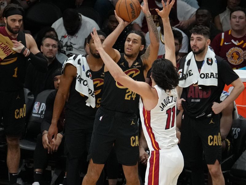 Miami Heat Struggle as Cleveland Cavaliers Dominate at Kaseya Center