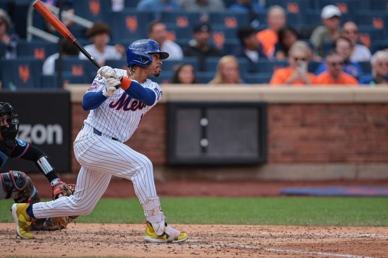 Aug 18, 2024; New York City, New York, USA; New York Mets shortstop Francisco Lindor (12) during the fifth inning against the Miami Marlins at Citi Field. Mandatory Credit: Vincent Carchietta-USA TODAY Sports